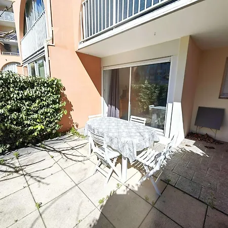 T2 Pour 4 Personnes Avec Piscine, Parking, Proche Et Commerces - Fr-1-607-54 Appartement Agde